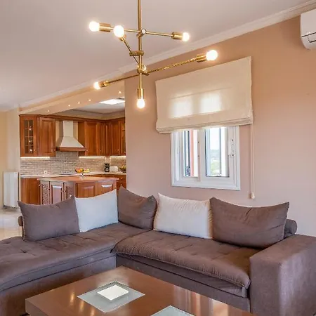 Hill House Apartment