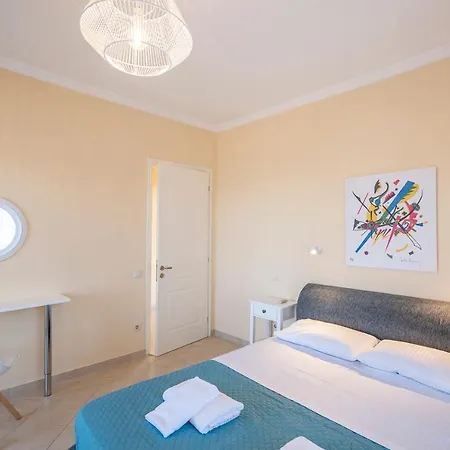 Апартаменты Hill House Kanali (Corfu)
